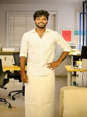 SHAM LAKSHMANAN