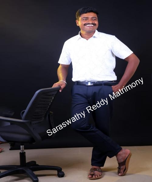 OM KUMAR